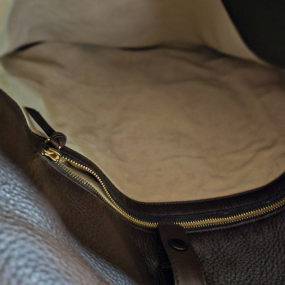 Bottega Crossbody - Picture 7 of 11